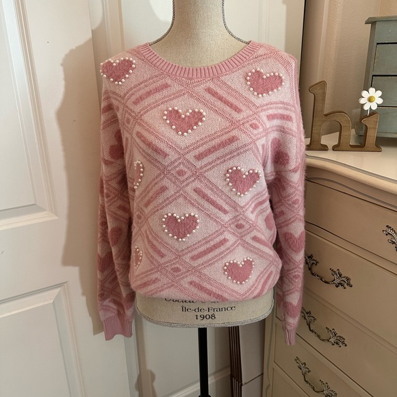Sweaters - Pink Heart Patterned Women's Sweater